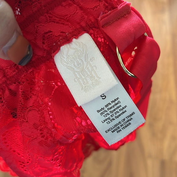 Victoria’s Secret bra - Picture 3 of 4